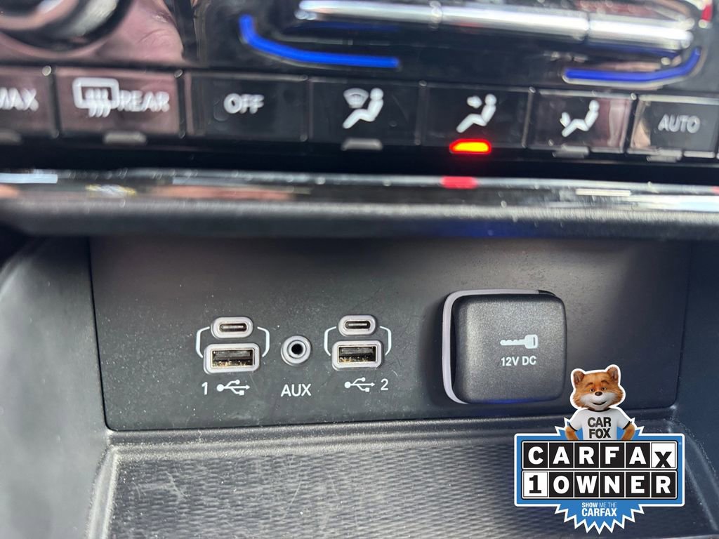 Used 2025 Jeep Grand Cherokee Altitude AWD/4WD image 32