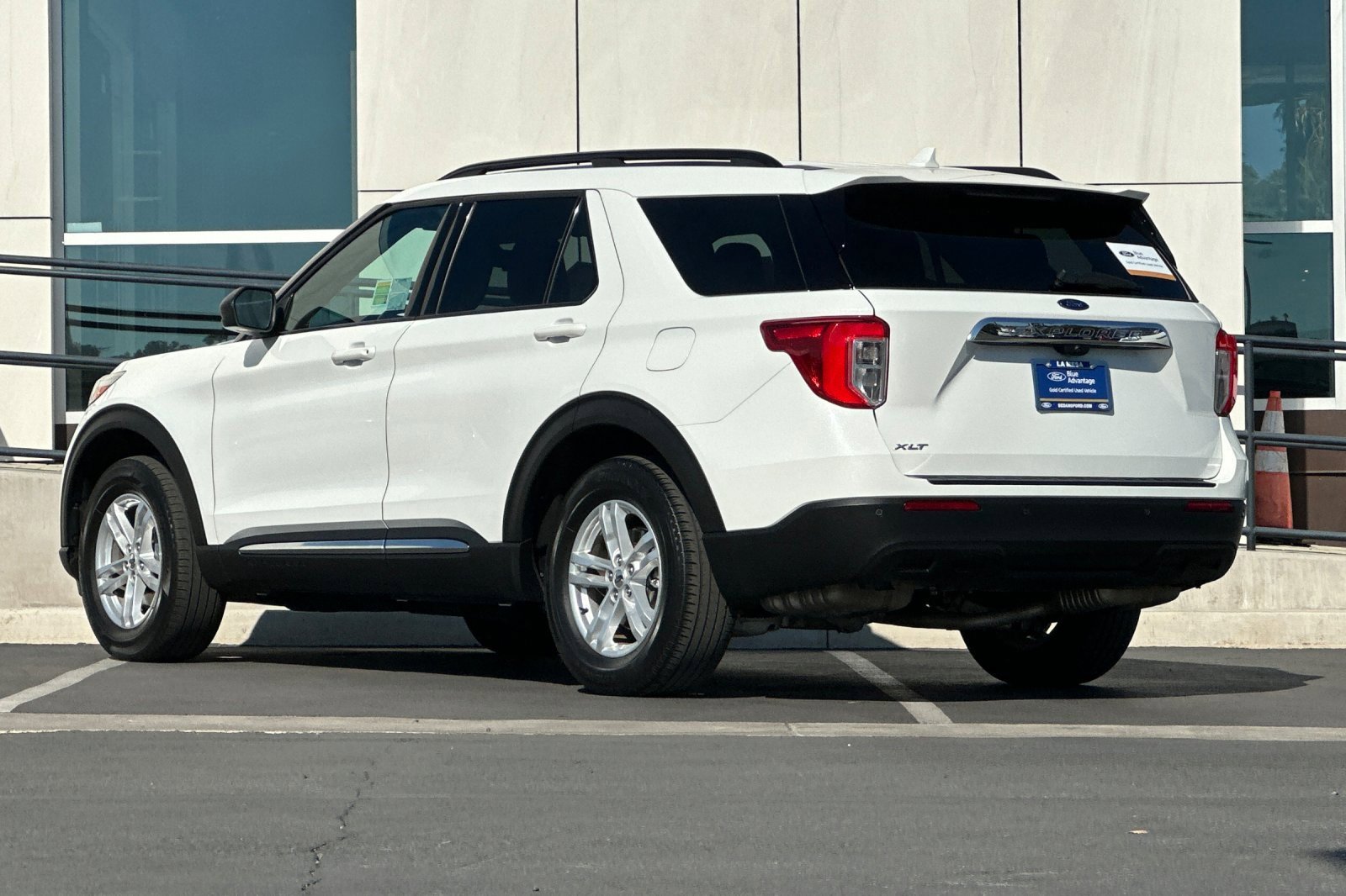 Certified 2022 Ford Explorer XLT image 5