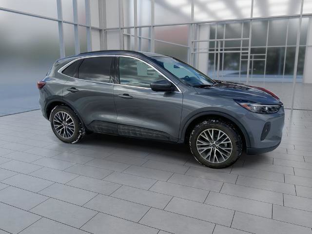 Certified 2023 Ford Escape SE w/ PHEV Premium Package image 2