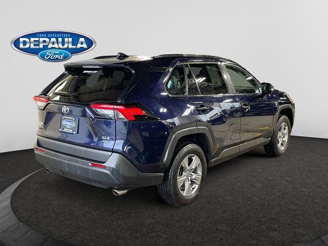 Used 2022 Toyota RAV4 XLE AWD/4WD image 7