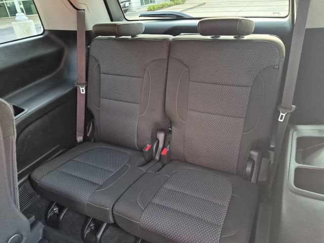 Used 2023 GMC Acadia SLE w/ LPO, Floor Liner Package FWD image 22