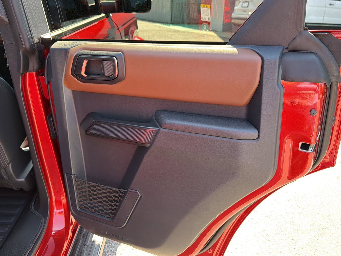 Certified 2024 Ford Bronco Outer Banks AWD/4WD image 15