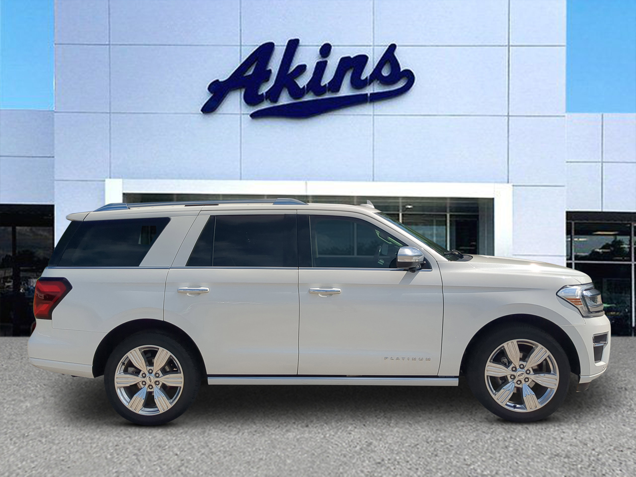 Certified 2023 Ford Expedition Platinum AWD/4WD image 1
