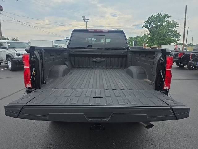 Used 2025 Chevrolet Silverado 2500 LTZ w/ LTZ Plus Package AWD/4WD image 19