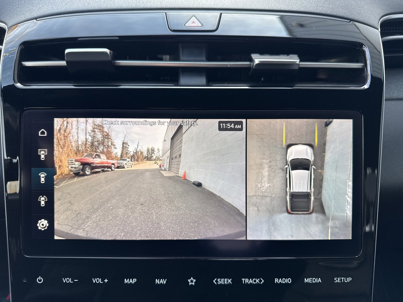 Used 2023 Hyundai Santa Cruz Limited image 30