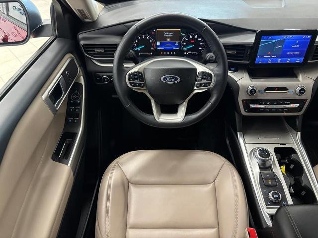 Certified 2023 Ford Explorer XLT w/ Equipment Group 202A AWD/4WD image 18