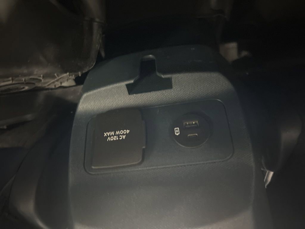 Certified 2022 Ford Maverick Lariat w/ Lariat Luxury Package AWD/4WD image 13