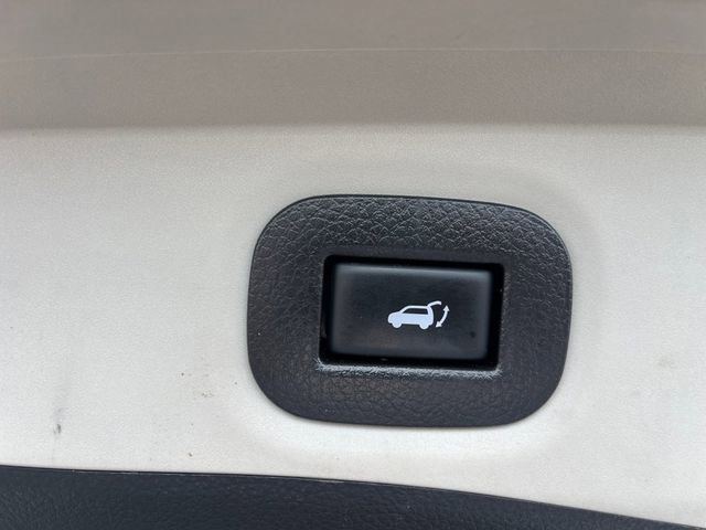 Used 2019 Nissan Rogue SV AWD/4WD image 23