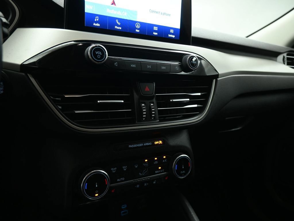 Certified 2022 Ford Escape SEL w/ Class II Trailer Tow Package image 42