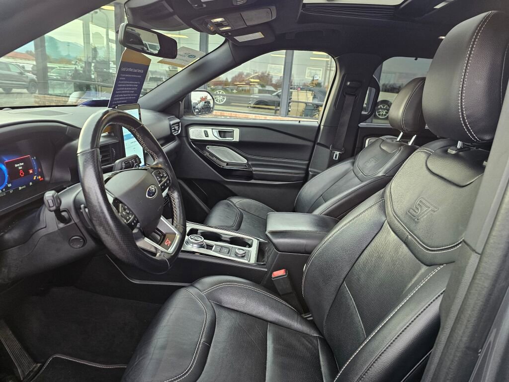 Certified 2022 Ford Explorer ST w/ Equipment Group 401A image 18