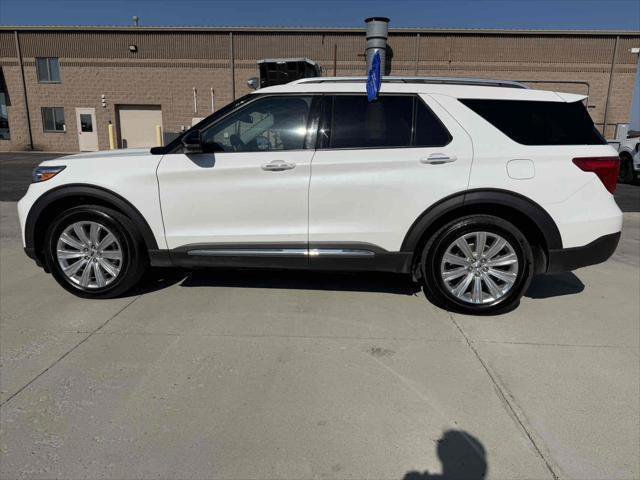 Certified 2022 Ford Explorer Limited w/ Equipment Group 301A image 2