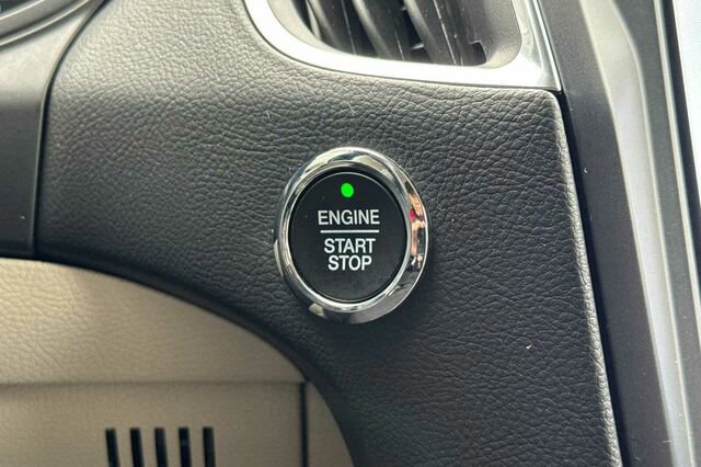 Certified 2022 Ford Edge Titanium w/ Equipment Group 301A AWD/4WD image 20