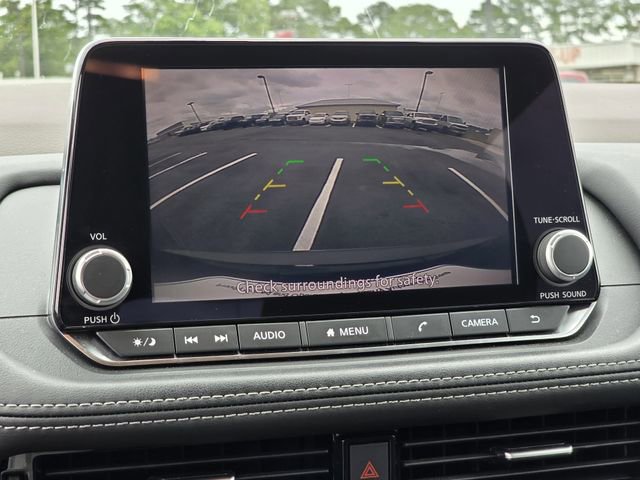 Used 2022 Nissan Rogue SV FWD image 7