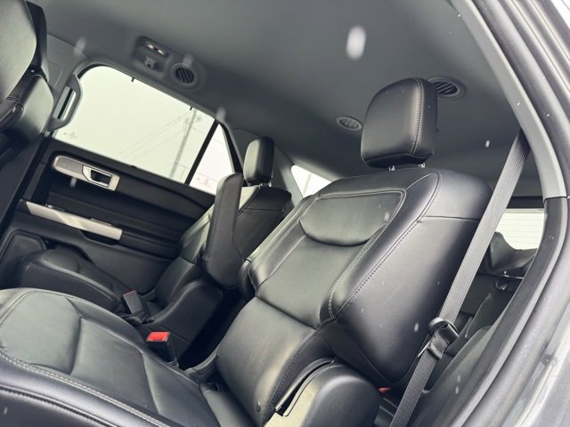 Certified 2023 Ford Explorer Limited w/ Equipment Group 301A image 8