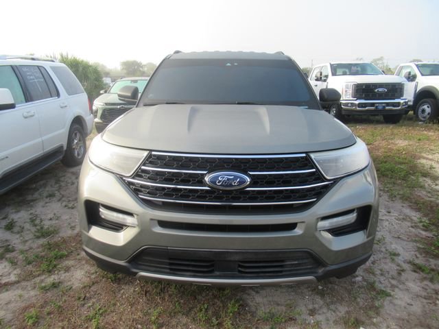 Certified 2020 Ford Explorer XLT w/ Equipment Group 202A image 4