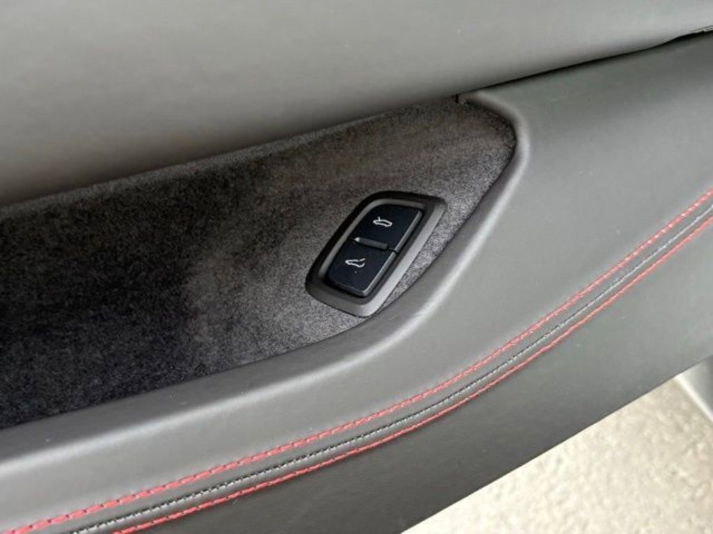 Used 2023 Chevrolet Corvette Stingray Premium Cpe image 28