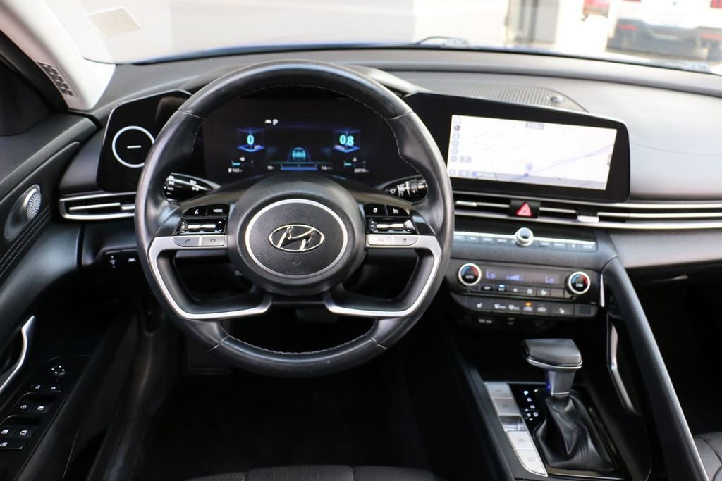 Used 2021 Hyundai Elantra Limited w/ Cargo Package FWD image 23