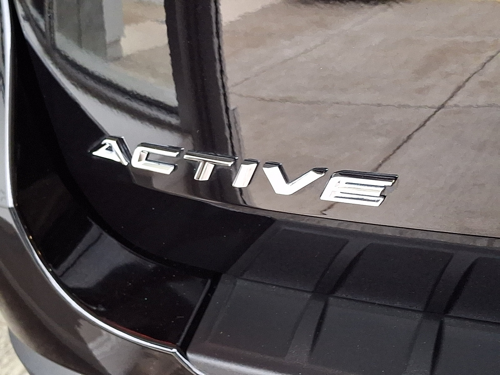 Certified 2026 Ford Explorer Active w/ Active Comfort Package AWD/4WD image 32