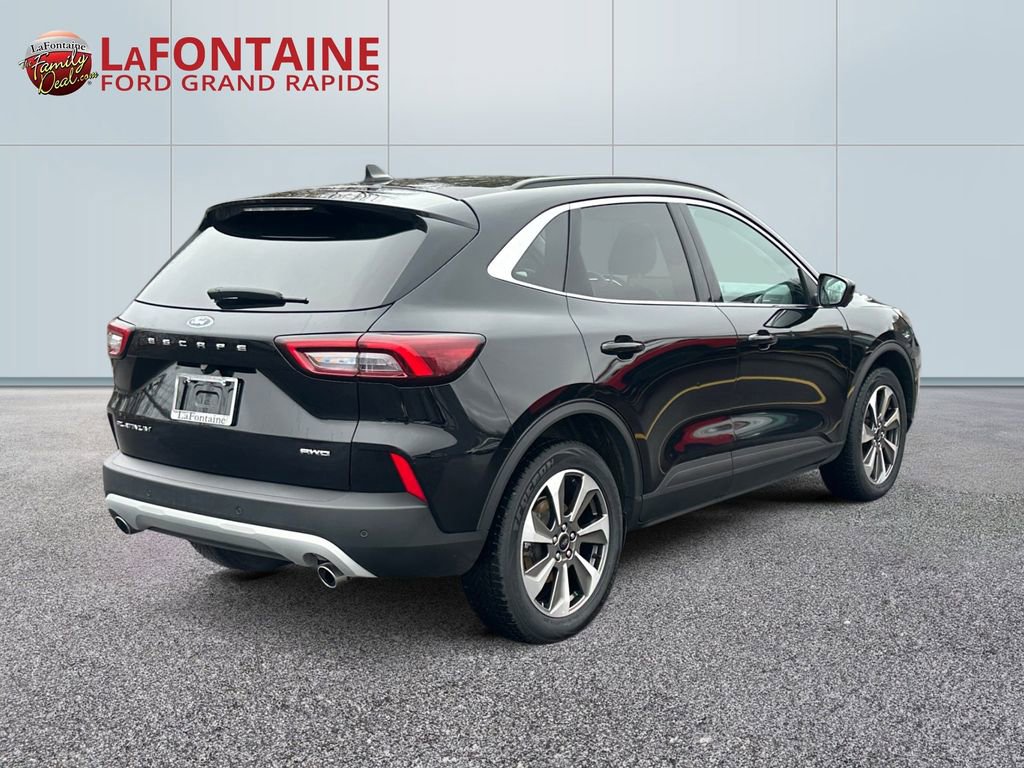 Certified 2024 Ford Escape Platinum AWD/4WD image 7