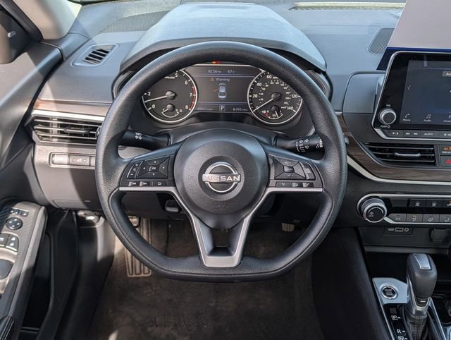 Used 2024 Nissan Altima 2.5 SV image 23