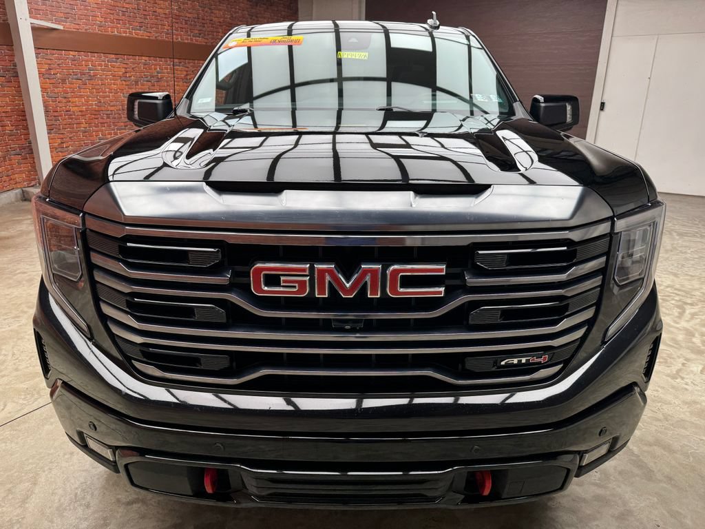 Used 2023 GMC Sierra 1500 AT4 w/ AT4 Premium Package AWD/4WD image 9