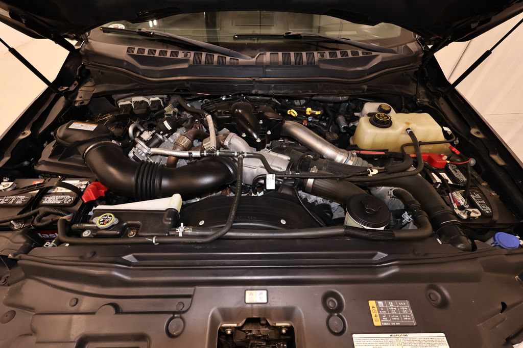 Certified 2019 Ford F450 Platinum w/ Platinum Ultimate Package AWD/4WD image 53