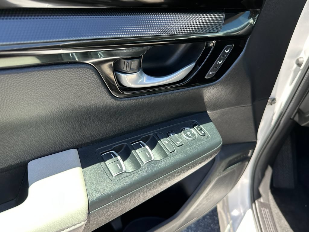 Used 2025 Honda CR-V EX-L image 26