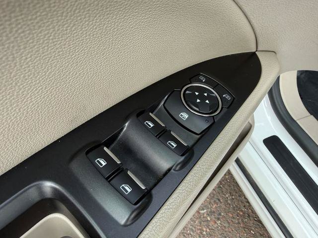 Certified 2017 Ford Fusion SE FWD image 23