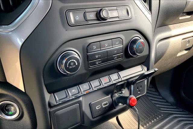 Used 2025 Chevrolet Silverado 1500 Custom w/ Turbomax Blackout Package AWD/4WD image 31