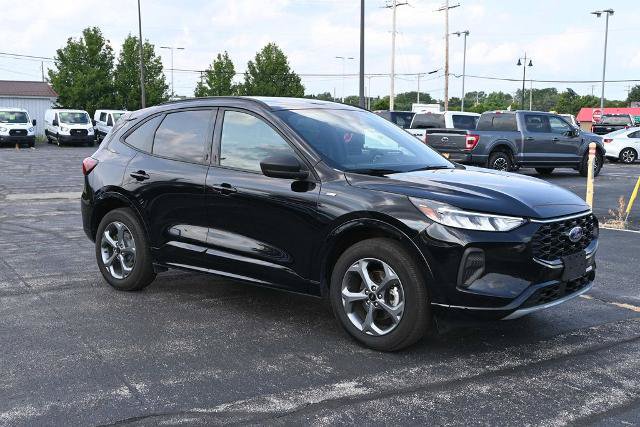Certified 2024 Ford Escape ST-Line w/ Tech Pack #1 AWD/4WD image 7