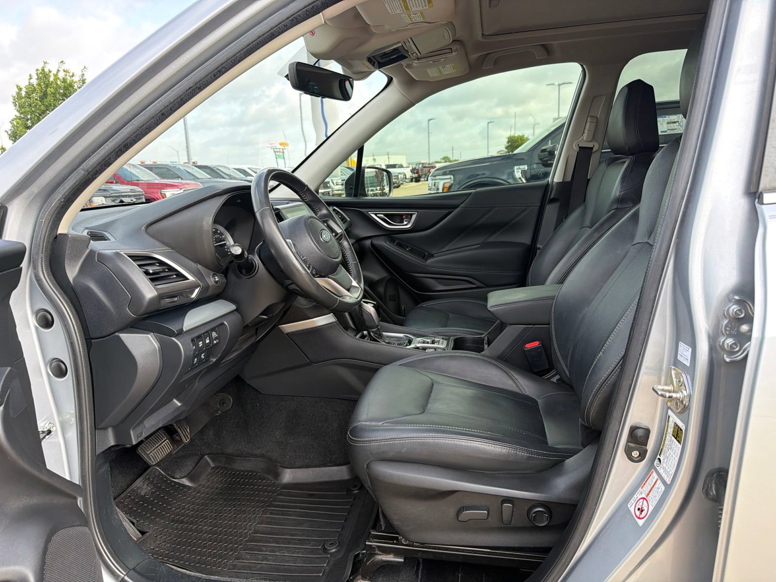 Used 2020 Subaru Forester Limited w/ Popular Package #3 AWD/4WD image 12