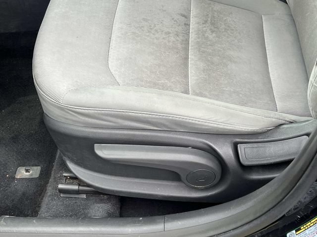 Used 2017 Hyundai Elantra SE FWD image 18