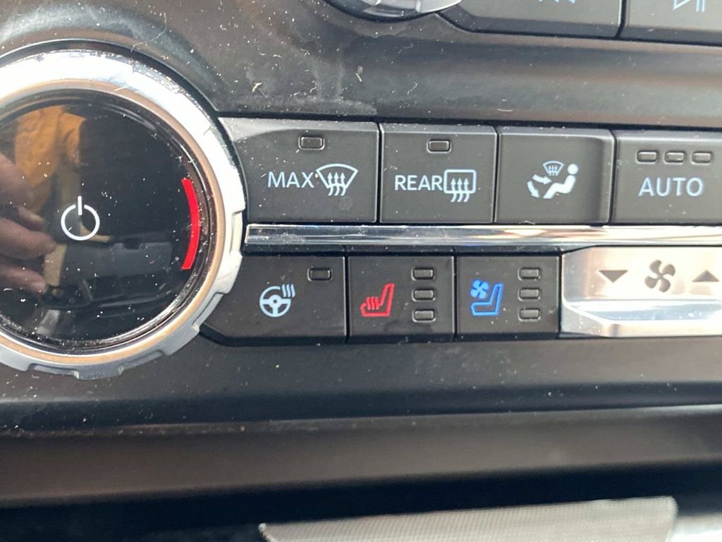 Certified 2023 Ford F250 Lariat w/ Lariat Ultimate Package AWD/4WD image 31