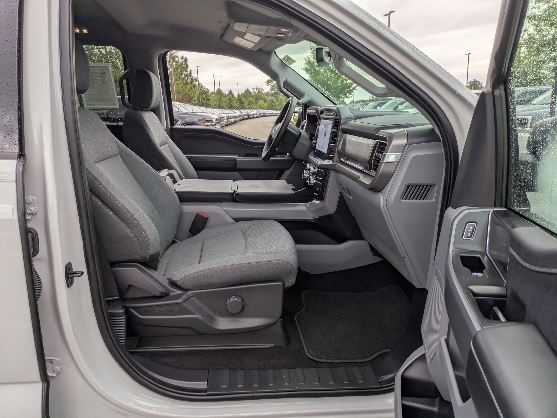 Certified 2024 Ford F150 Lightning XLT image 41