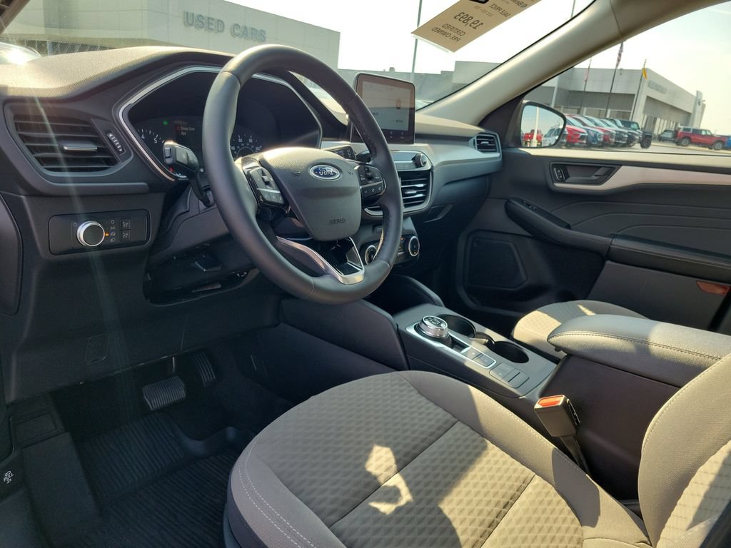Certified 2022 Ford Escape SE w/ Cold Weather Package AWD/4WD image 21