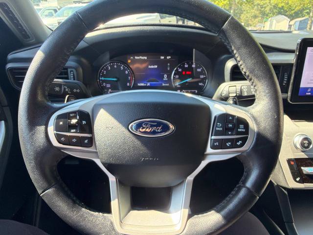 Certified 2020 Ford Explorer XLT w/ Comfort Package RWD image 17