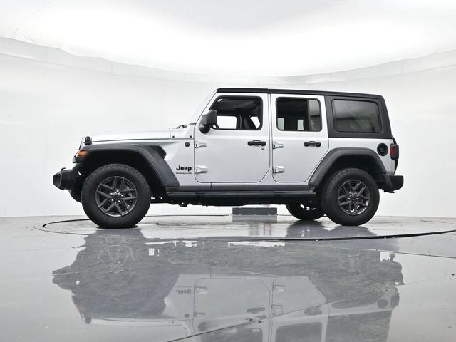 Used 2024 Jeep Wrangler Unlimited Sport AWD/4WD image 40