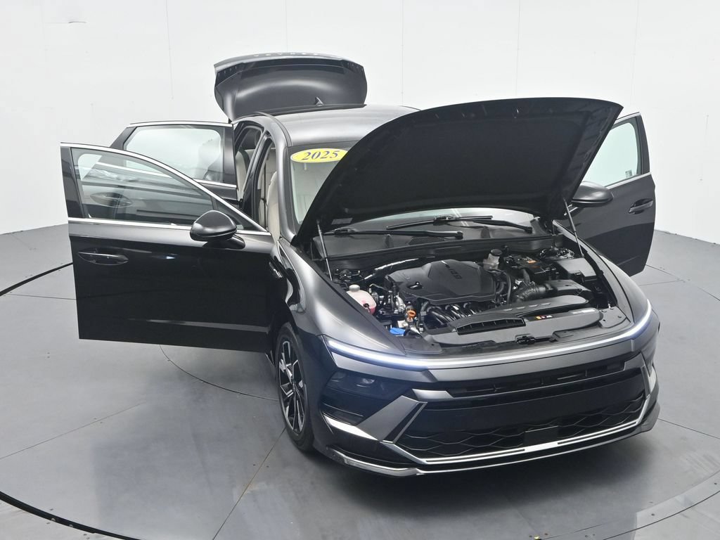 Used 2025 Hyundai Sonata SEL FWD image 47