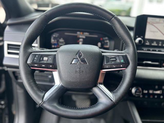 Used 2023 Mitsubishi Outlander SEL Black Edition AWD/4WD image 13