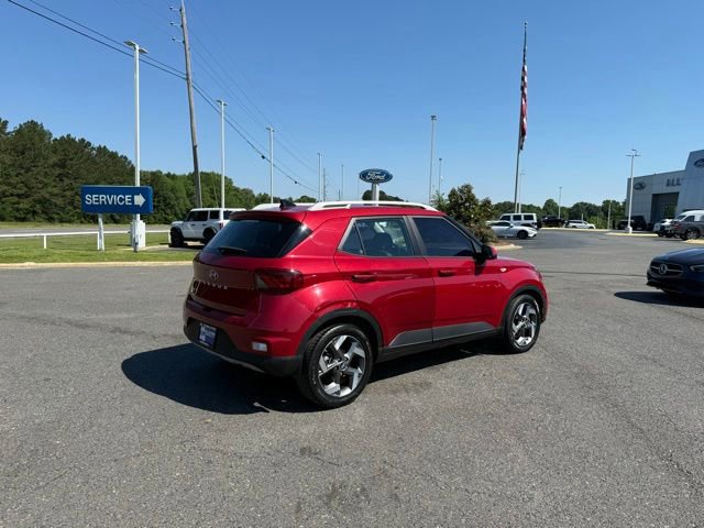 Used 2022 Hyundai Venue Limited FWD image 6