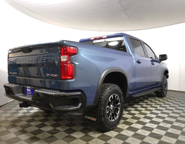 Used 2024 Chevrolet Silverado 1500 ZR2 image 4
