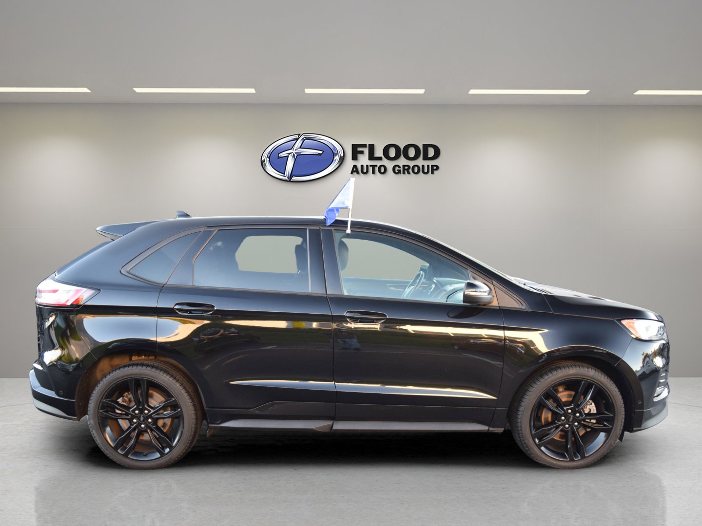 Certified 2019 Ford Edge ST w/ Equipment Group 401A image 3
