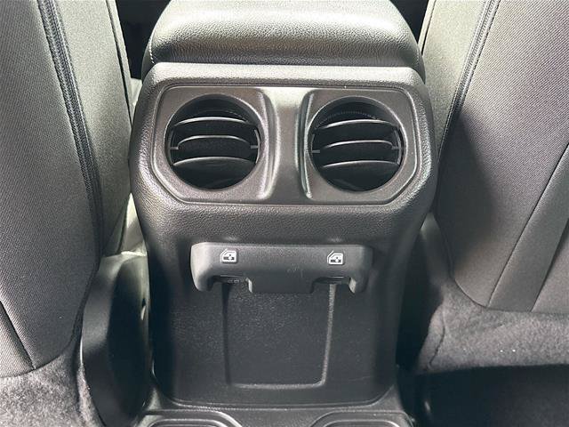 Used 2023 Jeep Gladiator Sport AWD/4WD image 26