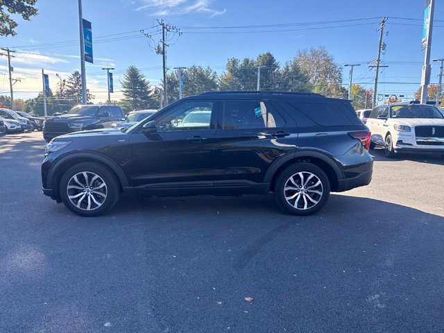 Certified 2025 Ford Explorer ST-Line AWD/4WD image 4