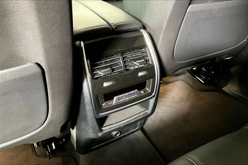 Used 2023 BMW X5 xDrive40i AWD/4WD image 34