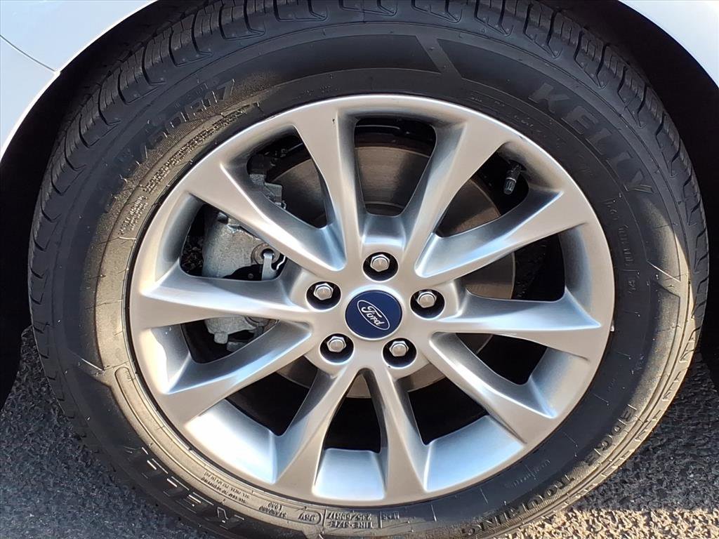 Certified 2017 Ford Fusion SE image 8