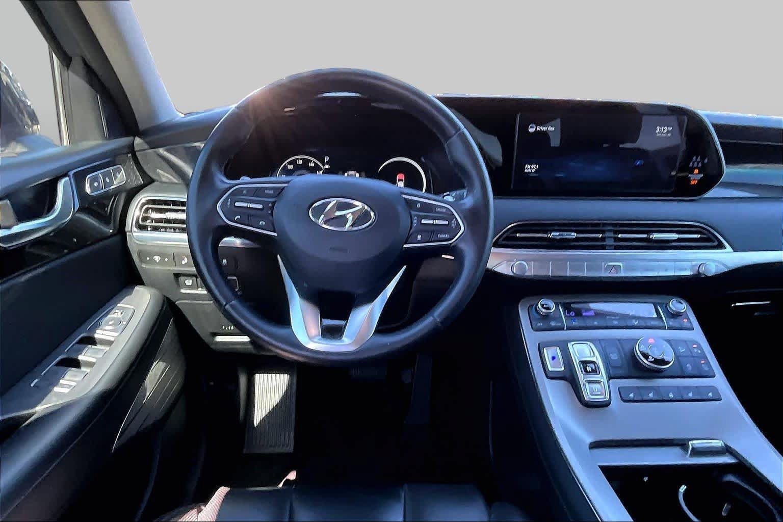 Used 2022 Hyundai Palisade Limited w/ Cargo Package AWD/4WD image 6