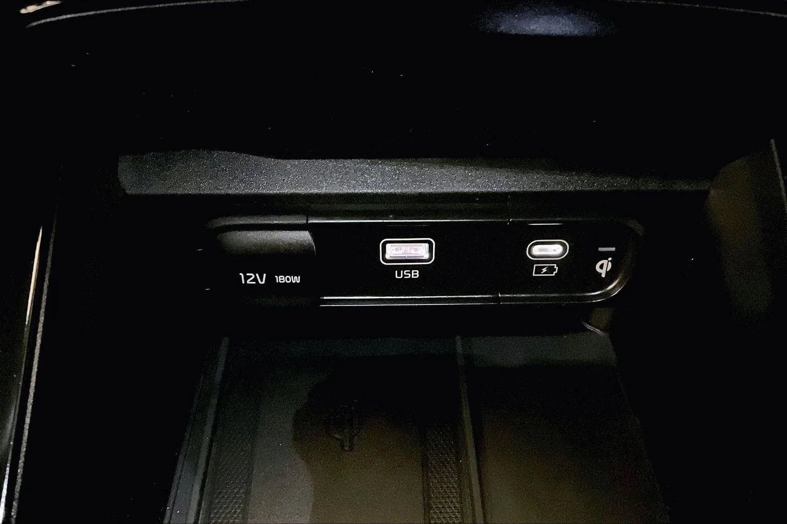 Used 2025 Kia Telluride S image 32