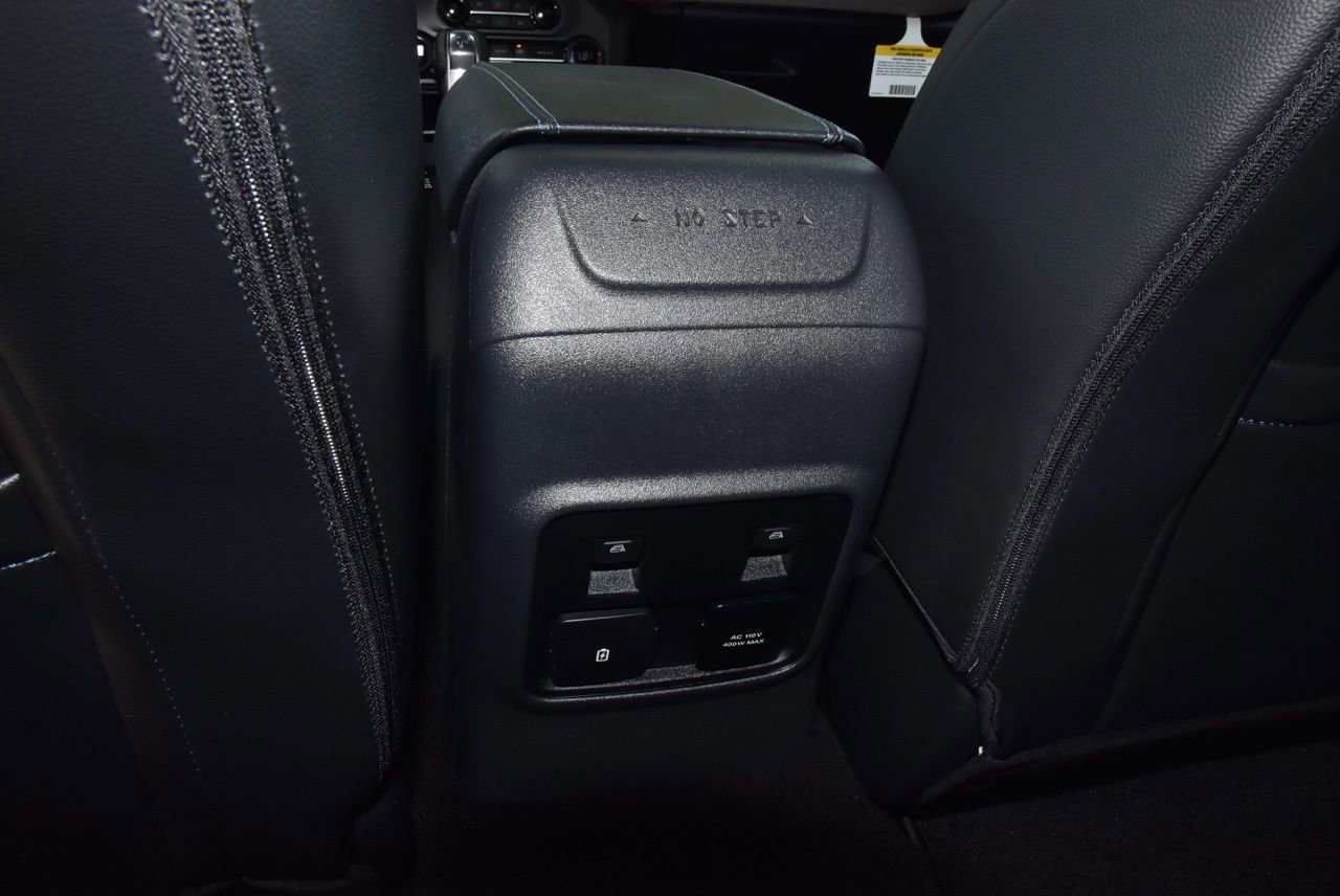 Certified 2024 Ford Bronco Wildtrak AWD/4WD image 21