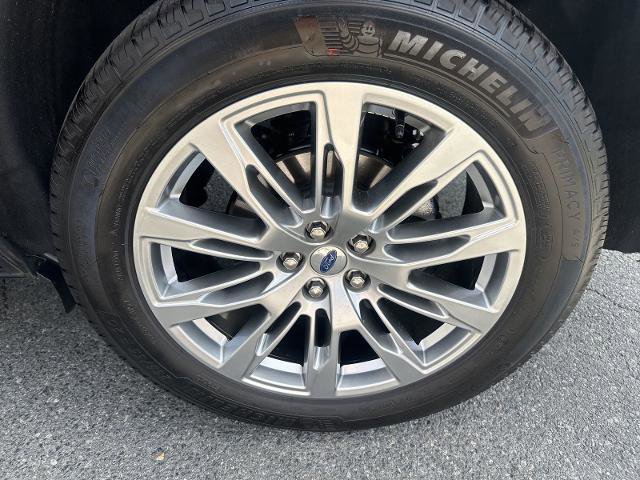Certified 2025 Ford Explorer Active w/ Active Comfort Package AWD/4WD image 27